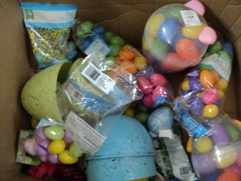 lot 279 image: huge Easter lot, see all pictures...