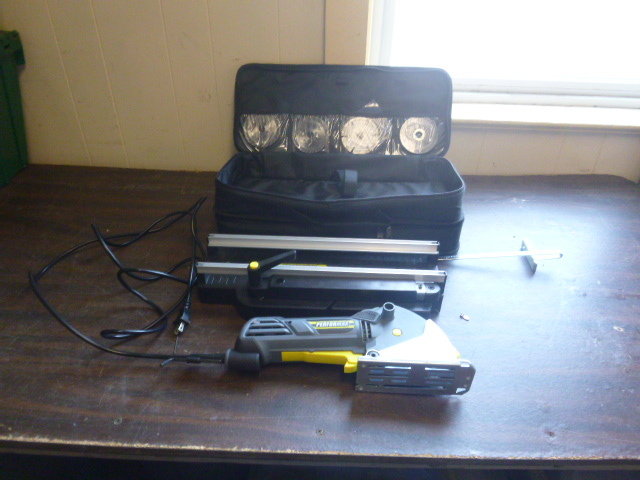 lot 24 image: Performax Multi-Cut Saw