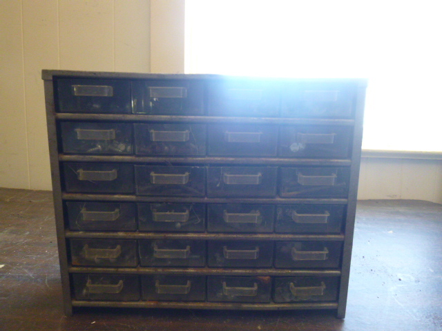lot 48 image: Parts Bin