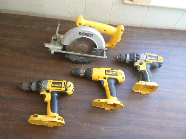 lot 73 image: 4 DeWalt Cordless Tools
