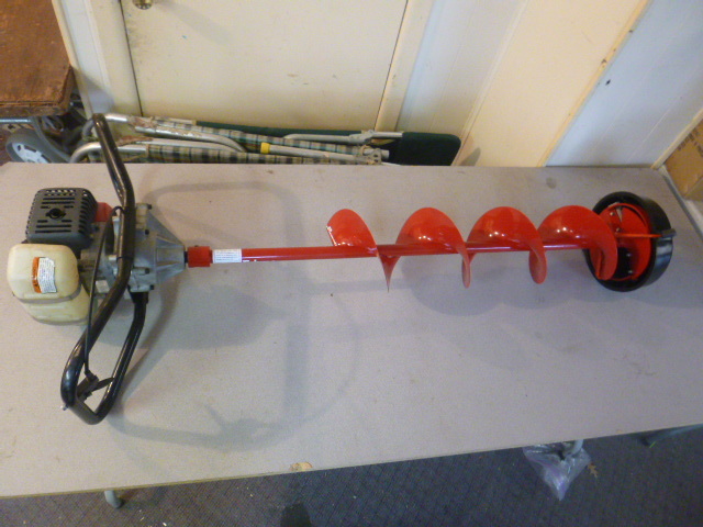 lot 86 image: Eskimo Mako Ice Auger