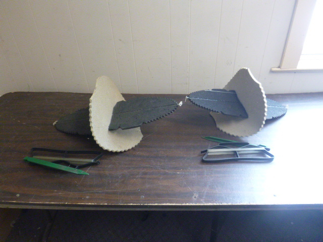 lot 96 image: Reel Wing Tip-Ups