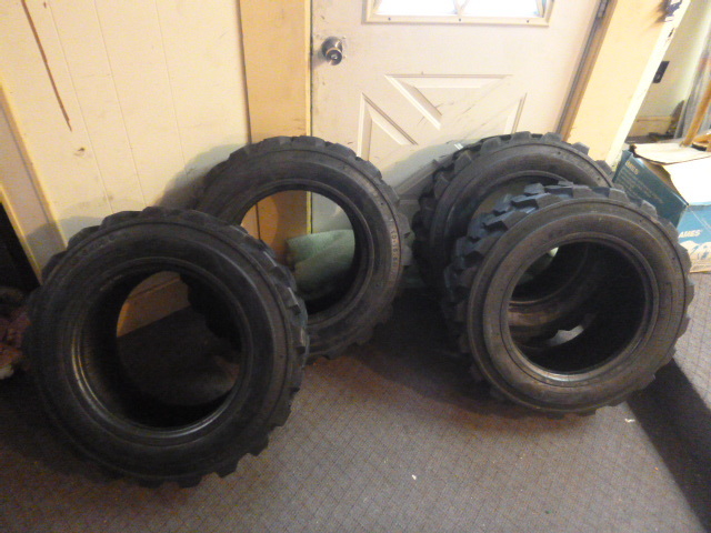 lot 1 image: 4 NEW Allied RBT Tires