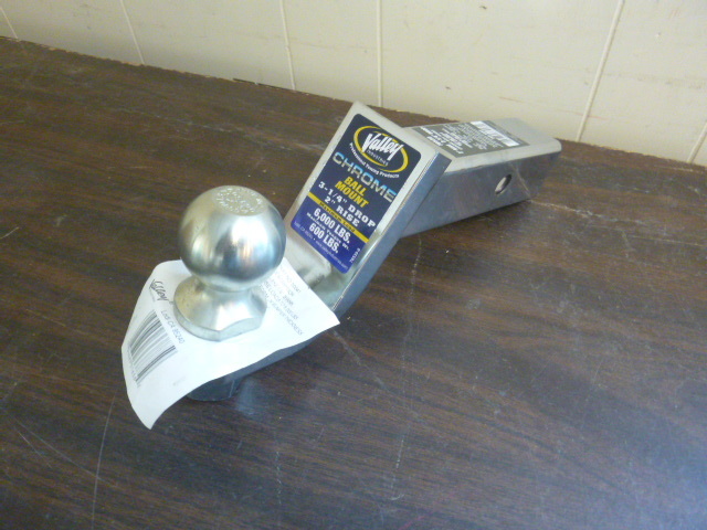 lot 106 image: Valley 2 Receiver Hitch