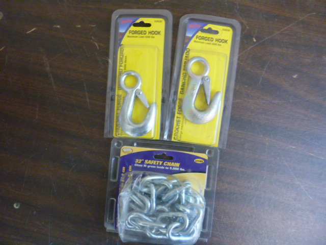 lot 108 image: 2 Forged Hooks and 32 Safety Chain