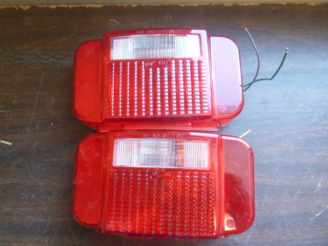 lot 112 image: 2 Tail Lights