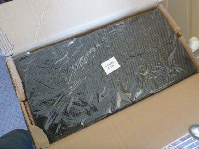 lot 120 image: Box of Toolbox Liners
