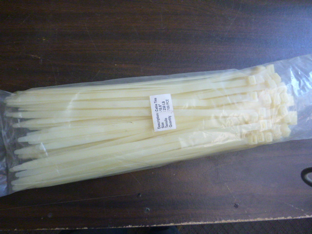lot 141 image: Approximately 100 Zip Ties