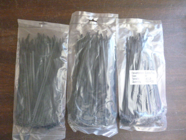 lot 146 image: 3 Bags of Zip Ties