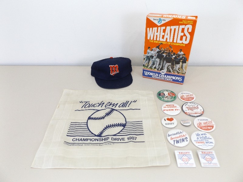 Lot of Minnesota Twins 1987 World Series Memorabilia