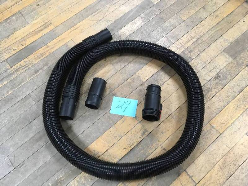 lot 29 image: Ridgid 2-12 x 7 Dual Flex Locking Vac Hose Extension Kit. (Missing One Adapter)