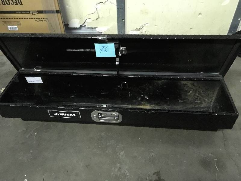 lot 76 image: Husky Side Mount Truck Tool Box no key included