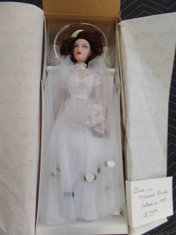 lot 308 image: MEL ODOMS GENE DOL IN COSTUME