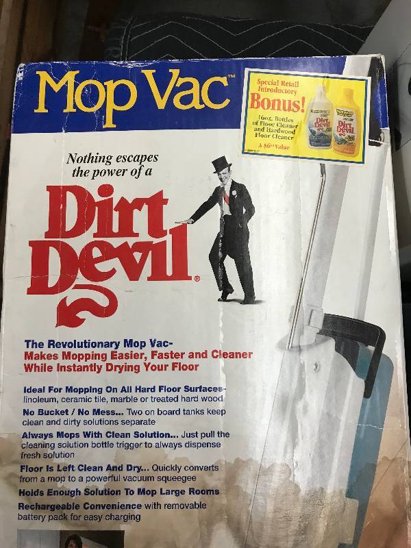 lot 501 image: DIRT DEVIL MOP VAC