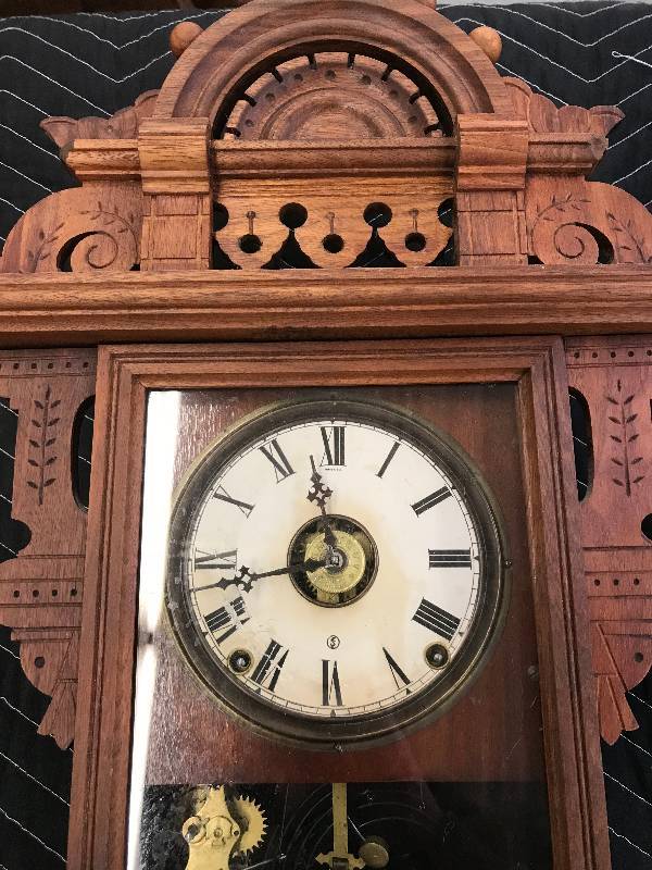 lot 508 image: WALL HANGING CLOCK