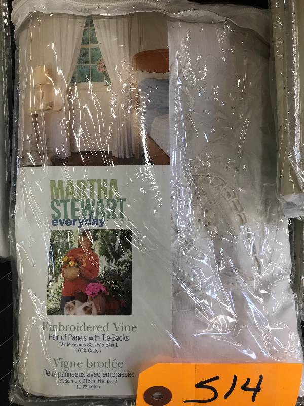 lot 514 image: MARTHA STEWART EVERYDAY CURTAINS