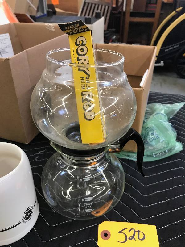 lot 520 image: COFFEE  MUG SET