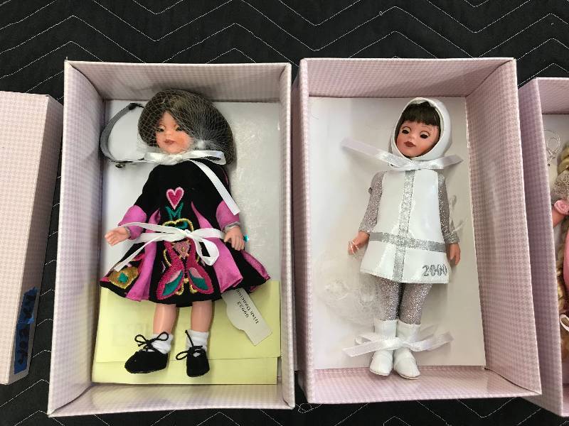 lot 402 image: TONNER KRIPPLEBUSH KIDS