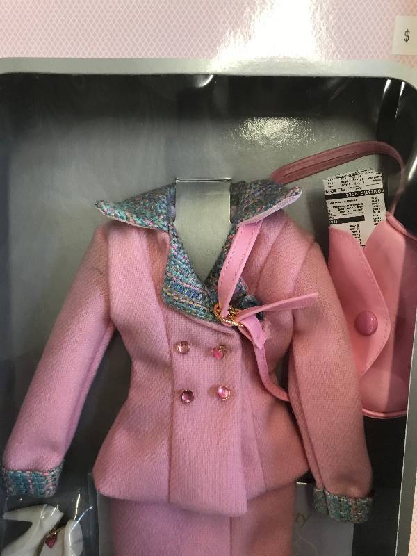 lot 419 image: ALL ABOUT EVE DOLL AND OUTFIT