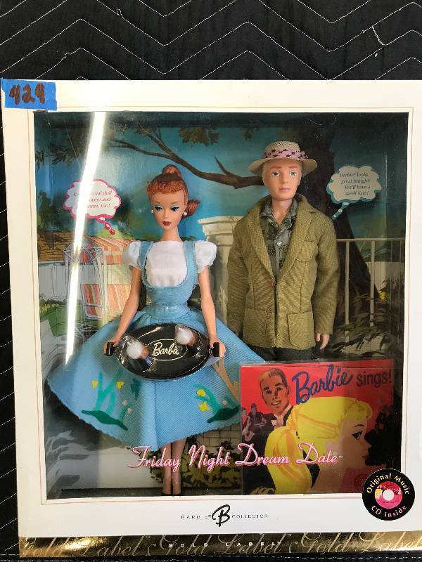lot 429 image: GOLD LABEL BARBIE GIFT SET