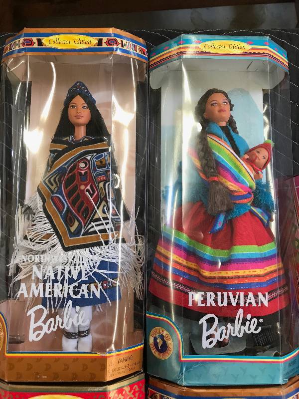 lot 435 image: BARBIE DOLLS OF THE WORLD