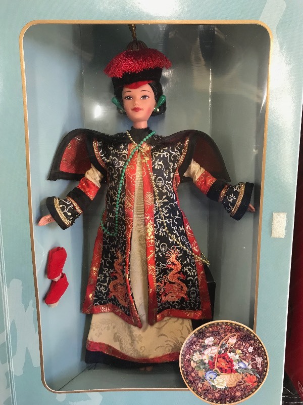 lot 455 image: ASIAN BARBIES
