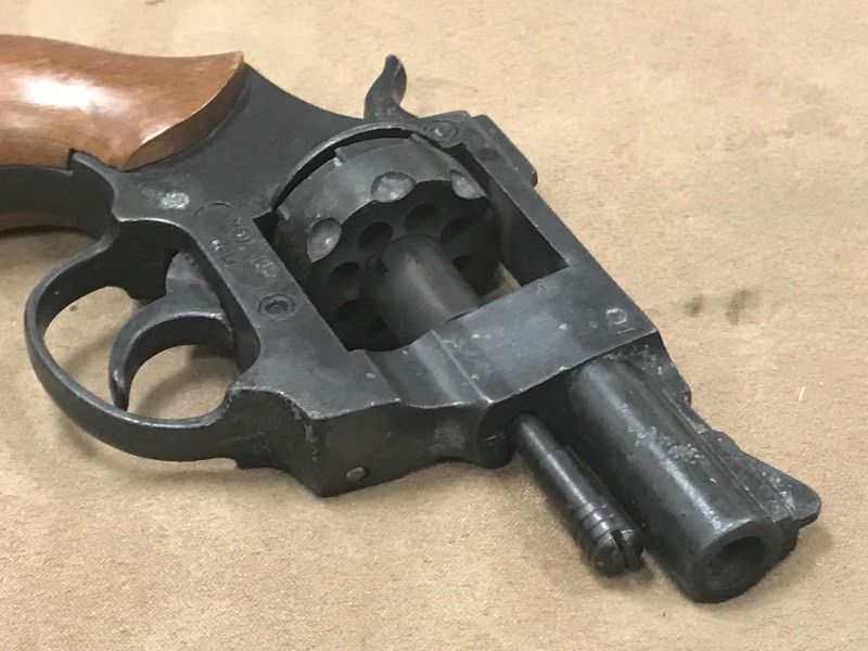 lot 3 image: Starter Pistol