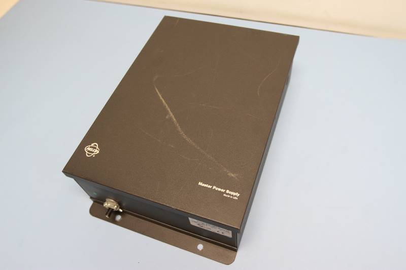 lot 113 image: Pelco CCTVSecuritySurveillance Video Camera Master Power Supply Unit
