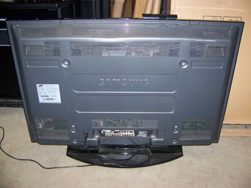 lot 17 image: 50, Samsung, Plasma, 1080p, HDTV  Television with Stand and Remote Control