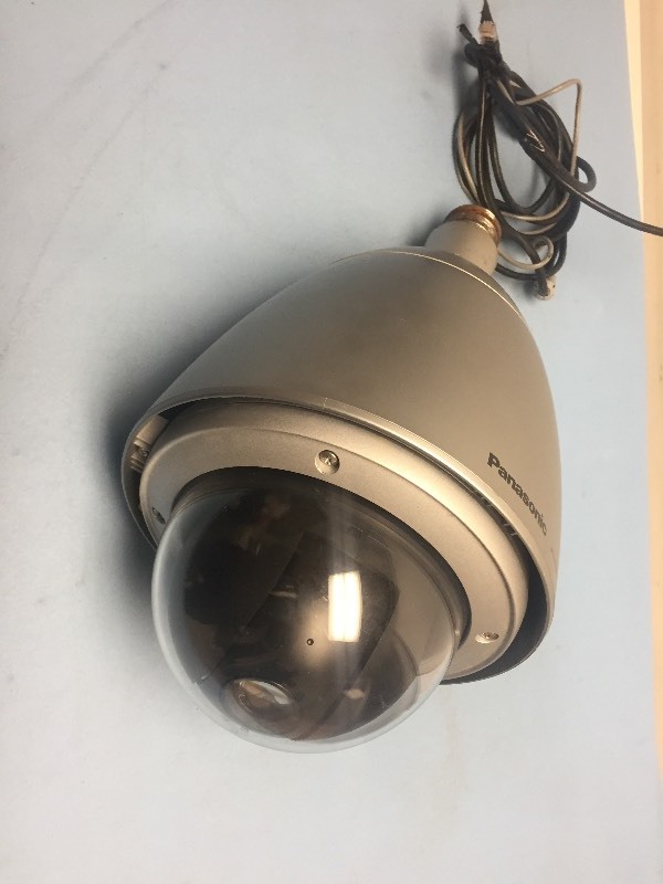 lot 175 image: Panasonic WV-NW964 Super-Dynamic III IPNetwork Outdoor SurveillanceSecurityCCTV Dome Camera