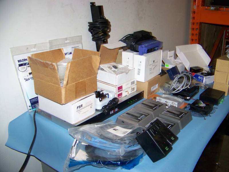 lot 63 image: LARGE lot of miscellaneous AV (Audio  Video) Components  Equipment