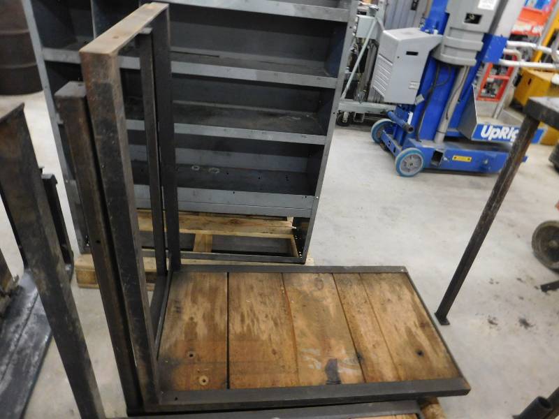 lot 41 image: Portable Steel Work Benches #2