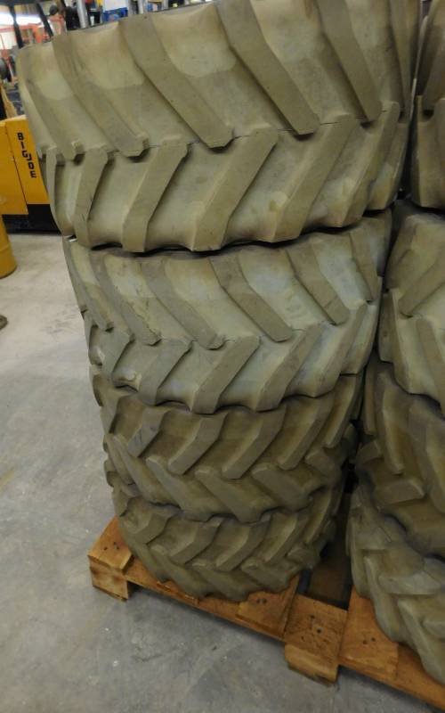 lot 46 image: Four Non Marking Lugged Tires #3