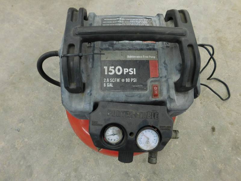 lot 47 image: Porter Cable 2.6 SCFM Portable Air Compressor