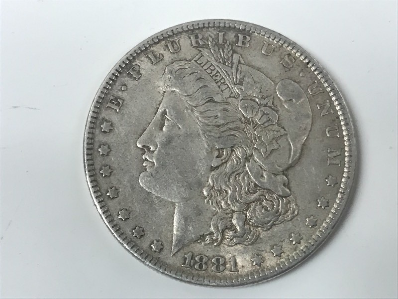 lot 17 image: 1881 Morgan Silver Dollar ...