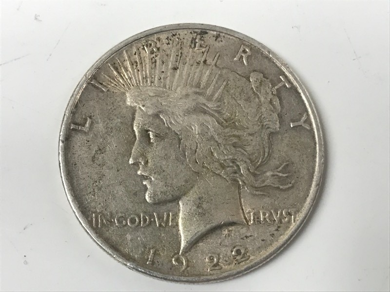 lot 48 image: 1922 Peace Silver Dollar ...