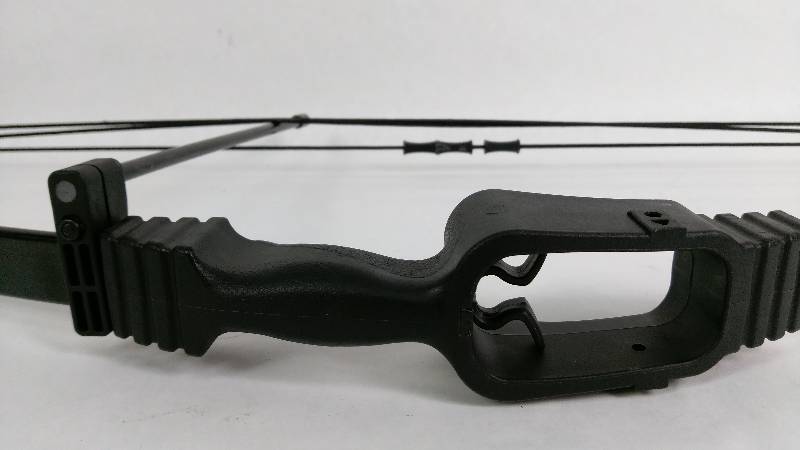lot 7 image: Daisy Youth Archery Compound Bow
