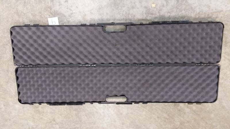 lot 9 image: Gun Guard Case