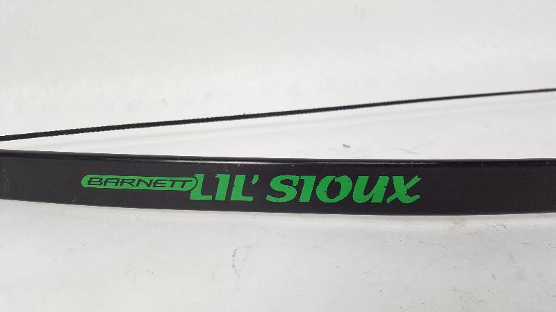 lot 13 image: Youth Barnett Lil Sioux&nbspBow