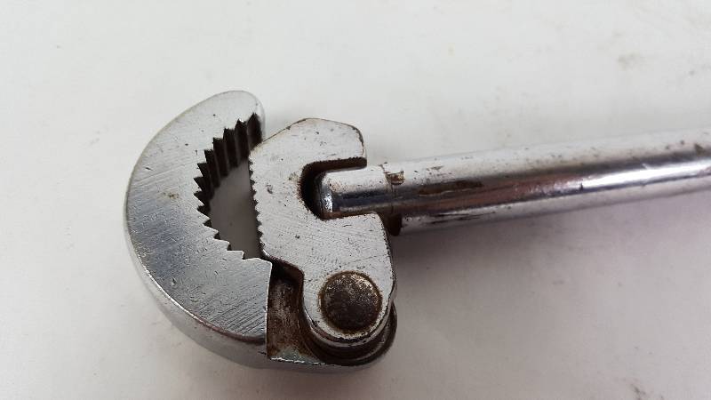 lot 58 image: Metal Sink Wrench