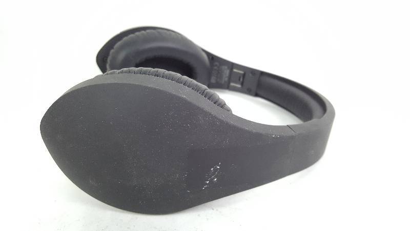 lot 88 image: Velodyne Bluetooth Headphones