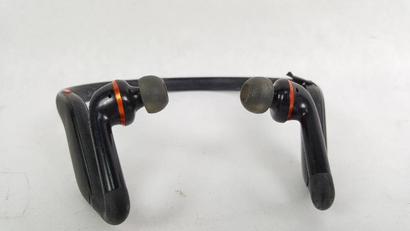 lot 89 image: Motorolla Bluetooth Headphones  Headset
