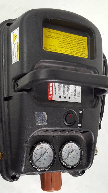lot 101 image: Master Craft 3 Gallon Air Compressor