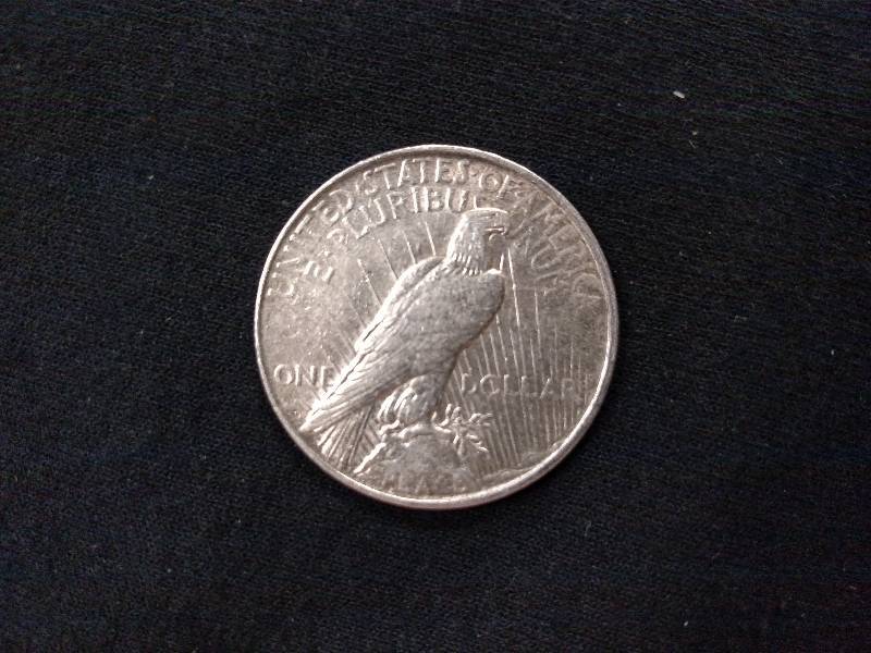 1922 D Peace Silver Dollar...