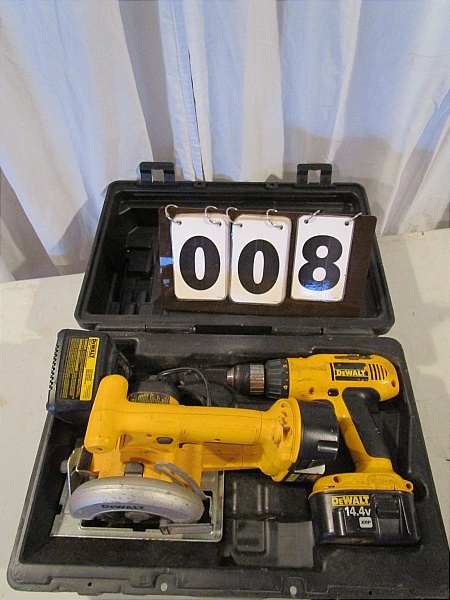 lot 8 image: DeWalt Saw & Drill Kit