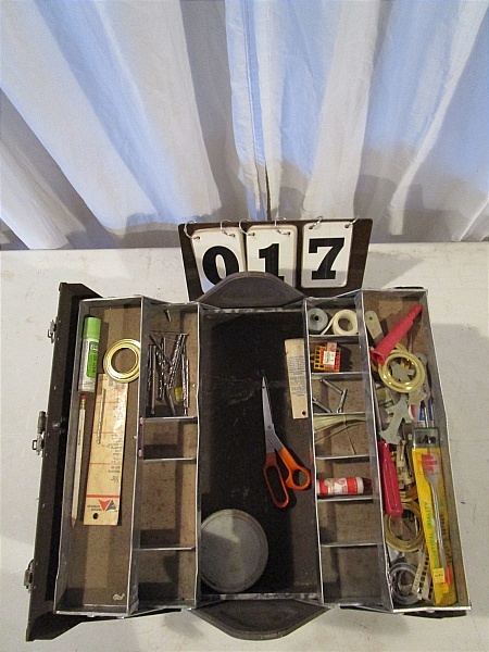 lot 17 image: Kennedy Tool  Box with Tools & Bits