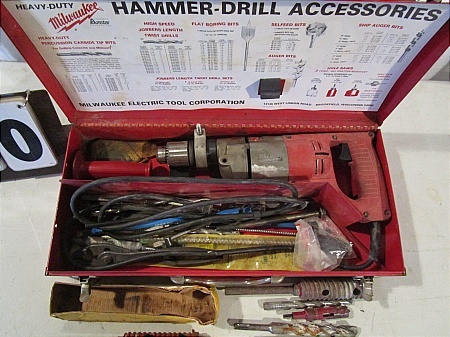 lot 30 image: Milwaukee Hammer Drill