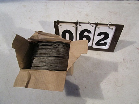 lot 62 image: Flooring Surfacing Sanding discs - 60 Grit