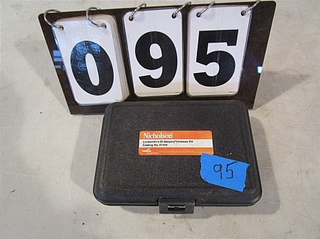 lot 95 image: Nicholson Locksmiths Bi-Metalog Holesaw Kit