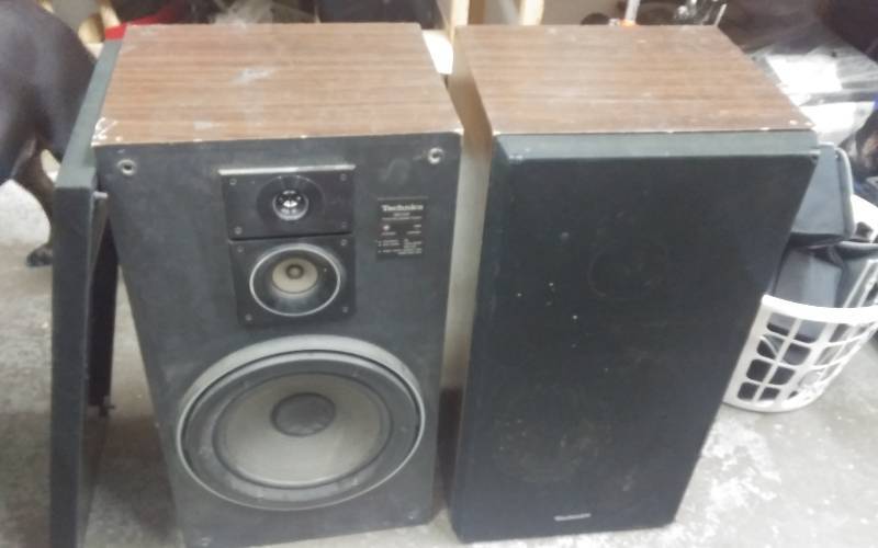 Pair Of Technics SB-K44 3-Way Speakers